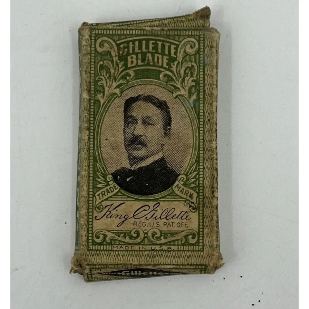 Vintage King Gillette Razor Blades Green Box with One Wrapped Blade